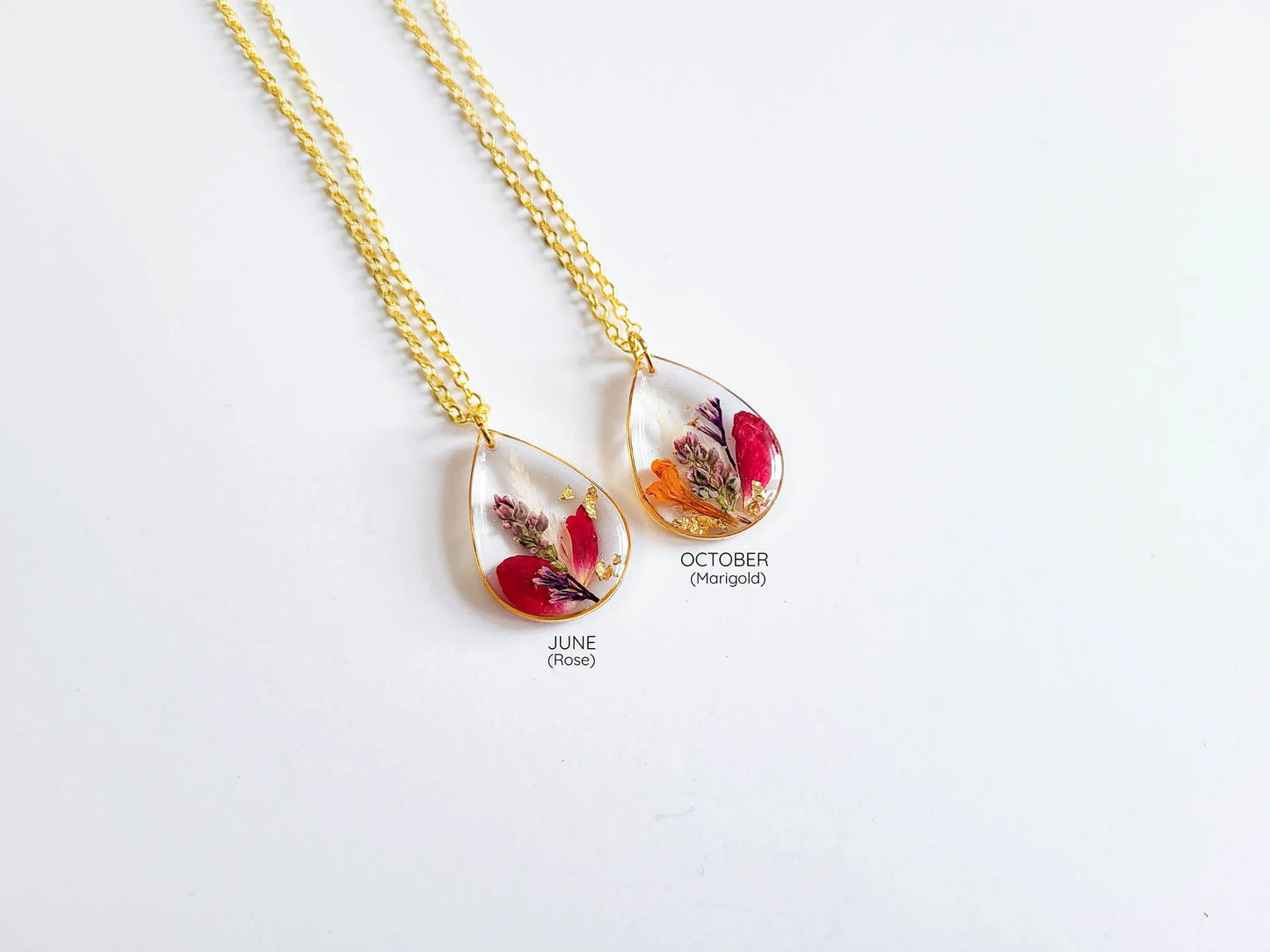 Birth month flower necklace, unique gift for her Birthday, pressed flower necklace, dried flower resin jewelry, botanical jewelry, nature